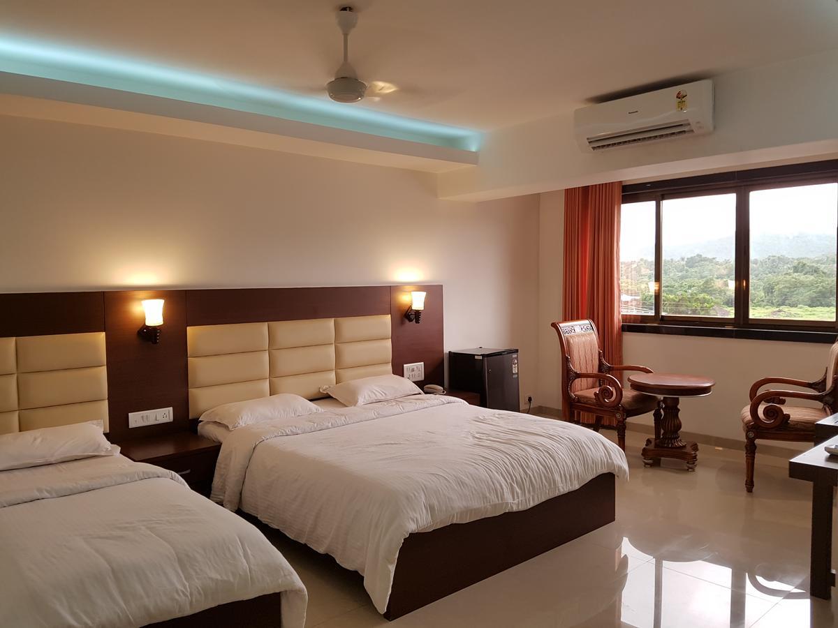 Bisu Hotel & Resorts Khed  Exterior foto